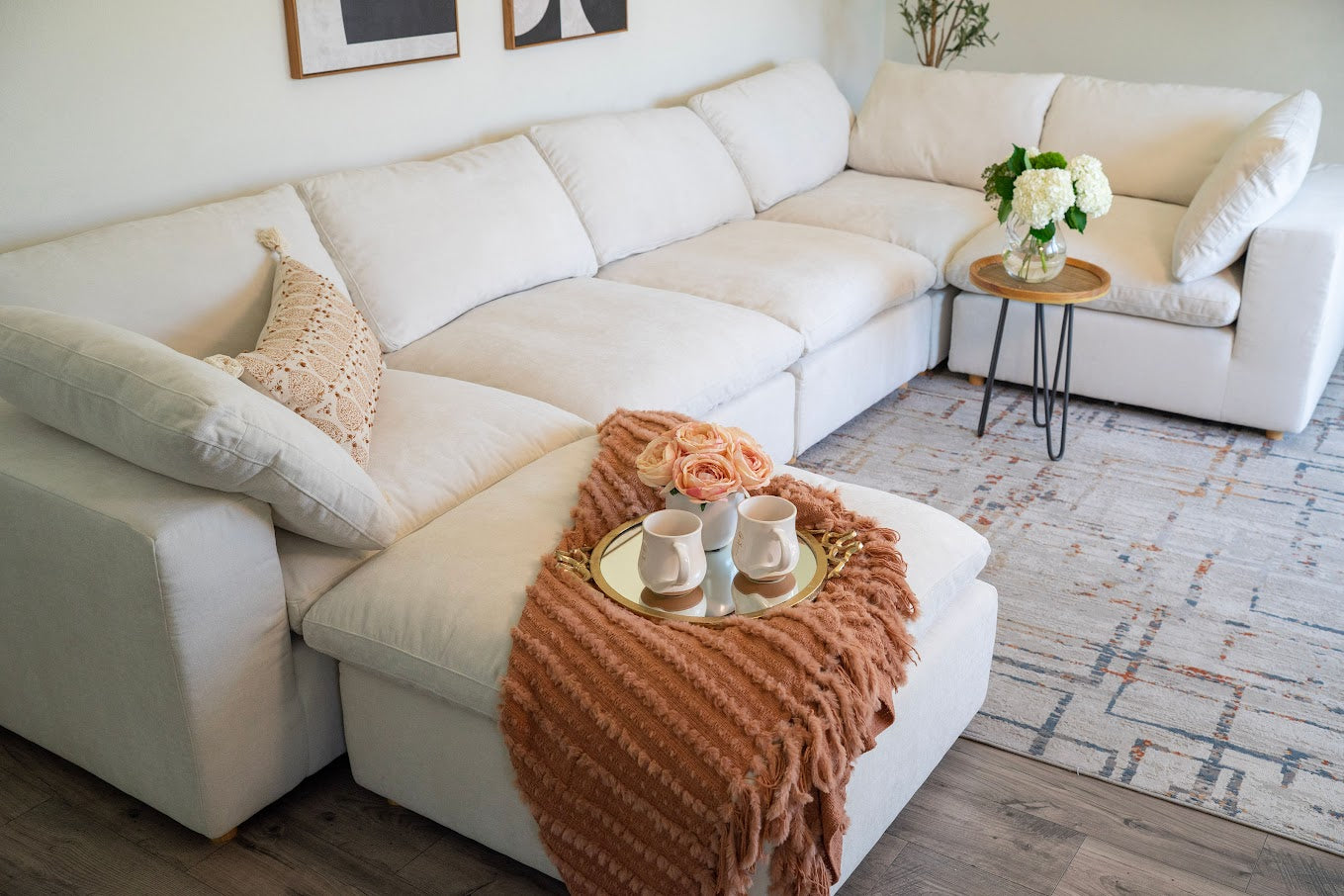Lunn Cloud Sectional